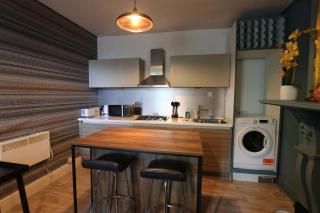 One bedroom ground floor flat in Clifton Village - Bristol - 2