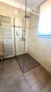 Villa pour 6 voyageurs, piscine, jardin, terrain de boule et parking privé - Saint-Raphaël - 3