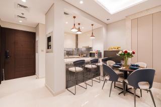 Full Burj khalifa view 41 Floor - 8