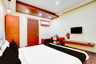 Townhouse Oak Sector 47 Near Medanta - Gurgaon - 1