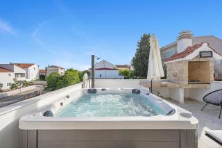 Vodice Guesthouse - Vodice - 0