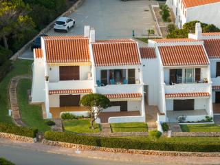 Vista Faro-Apartamento con balcón que mira al mar - Cala 'n Bosch - 2