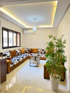 Luxury apartment in Gueliz hivernage proche train station ctm aéroport - Marrakesh - 0