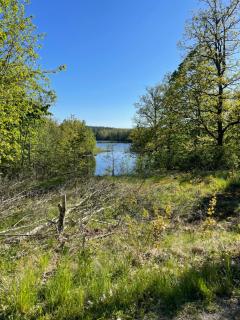 Helt hus m egen sjö - - 1