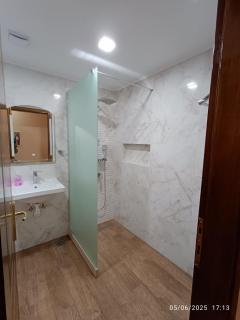 HARA'S HOUSES - Flogita - 2