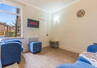 Stylish 3-Bed Home Near Nottingham City Centre - Nottingham - 2