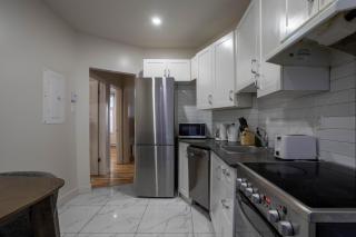 Vista Nook Light Filled 2BR in MTL - Montréal - 7