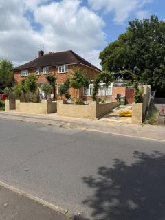 Sanderson Studio Apartments in Bromley, Greater London - Foots Cray - 6