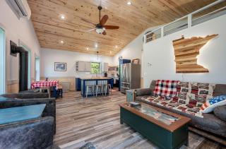 Long Lake Lookout, Dog Friendly - - 9