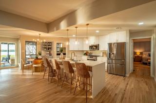 Lakefront Luxe 5BR 2Bath Home with Pool & Hot Tub - 2