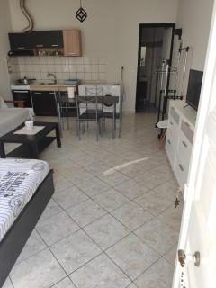 B&G STUDIO KALAMATA - 8