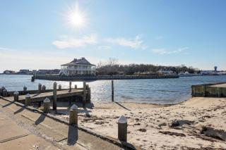 The Bluebeard Bay Retreat - 8