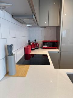 Modern 1 bed flat minutes from Hammersmith Apollo - London - 2