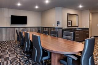 Best Western Plus Bridgewater Hotel & Convention Centre - Bridgewater - 3