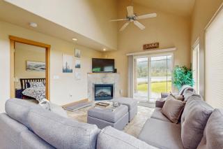 Lake Front Townhome - Rockaway Beach - Rockaway Beach - 2