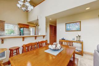 Lake Front Townhome - Rockaway Beach - 3