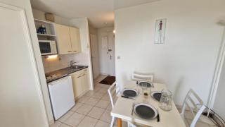 Royan - APPARTEMENT VUE MER - proximité plage et parking privatif - 3