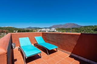 Stylish Duplex Apartment in Estepona, Spain - Sea Views, Pool & Coastal Living - 7