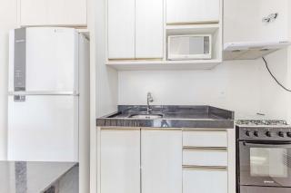 Apartamento a 150 Metros da Praia com Piscina - 4