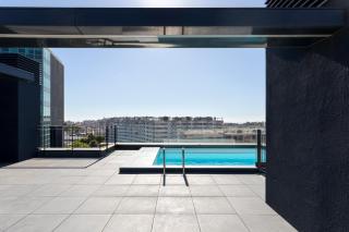 HostWise - Premium Flat with Balcony & Pool - Vila Nova de Gaia - 1