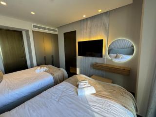 Ultra Luxury Palm Dubai Eye Fendi 2BR Damac Height - 2