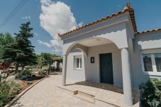 Theofania's Home - Kiato - 0