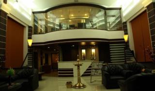 Hotel Souparnika - Kollam - 3