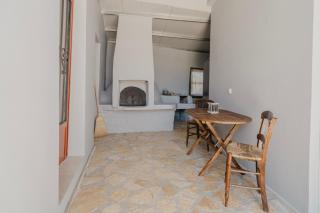 Theofania's Home - Kiato - 6