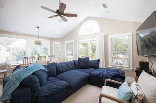 Walk to Beach Hot Tub Resort with Community Pool - Corolla - 6