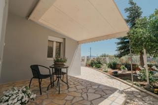 Theofania's Home - Kiato - 4