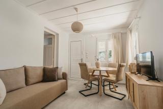 Theofania's Home - Kiato - 1