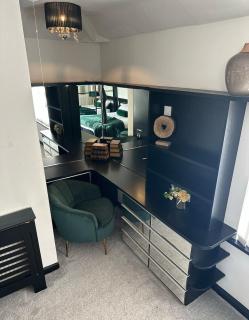 Comfy NEC, Birmingham Airport Stay, Free Parking - 1