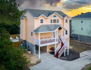 Beautiful Home - Short Walk to Beach with Private Pool - Corolla - 0