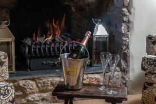 Storehouse Cottage - Penrhyn Bay - 2