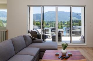 Lakeside Living New 4 Bedroom Retreat - Lake Cowichan - 1