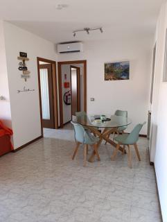 Trilocale in Via delle Azzorre - 2