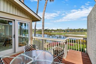 Fairway One Villa Golf & Lagoon Views Walk to Beach Club - Hilton Head Island - 3
