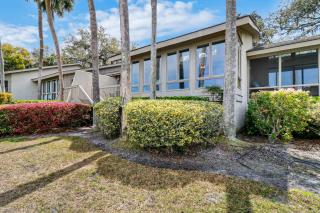 Fairway One Villa Golf & Lagoon Views Walk to Beach Club - Hilton Head Island - 1