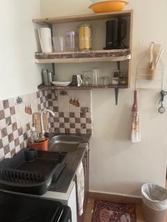 Lena's Studio Apartment - 1