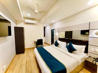 Hotel Roshie Mall Road Mussoorie Near Picture Palace - Mussoorie - 9