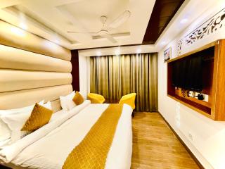 Hotel Roshie Mall Road Mussoorie Near Picture Palace - Mussoorie - 8