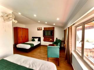 Hotel Roshie Mall Road Mussoorie Near Picture Palace - Mussoorie - 4