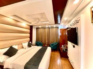Hotel Roshie Mall Road Mussoorie Near Picture Palace - Mussoorie - 5