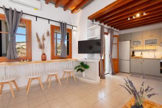 Artemaki House - 2