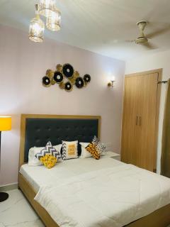 Wanderlust stays - Noida - 9
