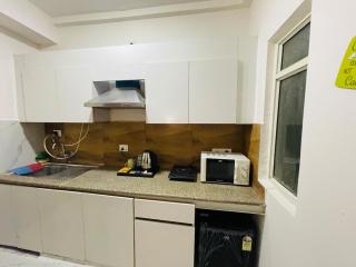 Wanderlust stays - Noida - 5
