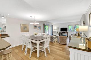 Sea Pines Escape 2BR Villa with Balcony & Golf View - Hilton Head Island - 5