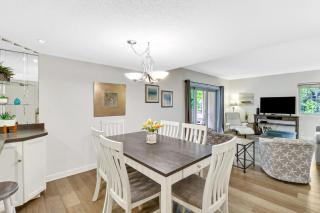 Sea Pines Escape 2BR Villa with Balcony & Golf View - Hilton Head Island - 6