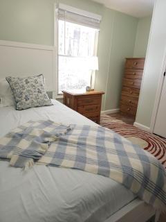 Riverfront Cottage with Sauna & Hot Tub - Liberty Township - 6