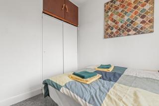 Welcome to Your Comfy Stay in Upper Stoke,Coventry - 4